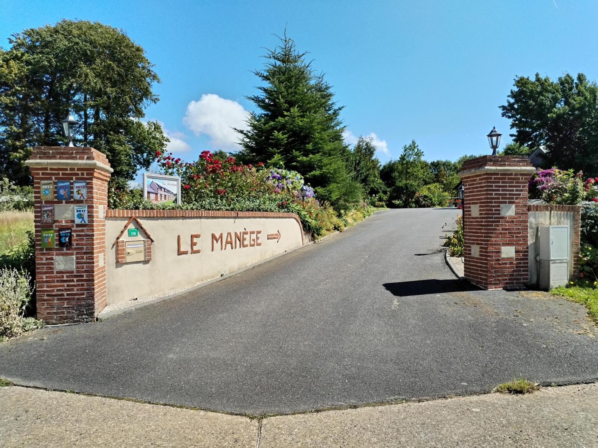 Hotel Le Manege Gite Le Phare Sainte-Marie-au-Bosc Zewnętrze zdjęcie